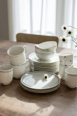 Koffiekopjes|Bekers En Mokken*DILLE & KAMILLE Beker met bloemetjes, organisch, porselein, Ø 7,6 cm