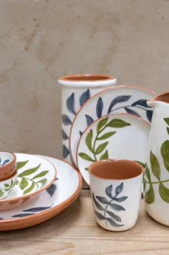 Bekers En Mokken|Serviessets*DILLE & KAMILLE Beker, terracotta, groot blauw blad, 10 x 10 cm