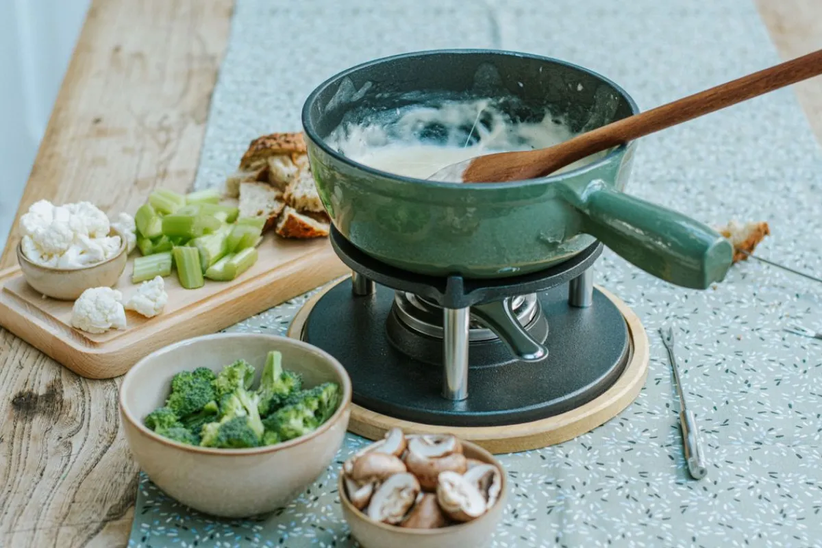 Pannen|Fondue*DILLE & KAMILLE Fonduepan, gietijzer, groen