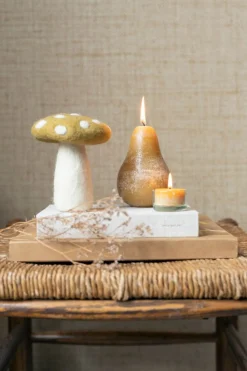 Warm Wonen|Herfst Decoratie*DILLE & KAMILLE Kaars peer, geel, Ø11 X 7,5 cm