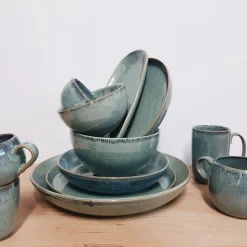 Theekopjes|Bekers En Mokken*DILLE & KAMILLE Mok hoog reactieve glazuur, steengoed, groen, 12 cm