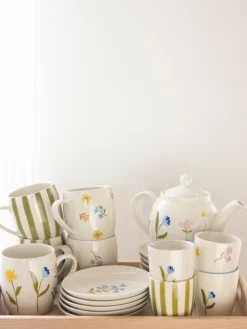 Serviessets|Bekers En Mokken*DILLE & KAMILLE Theemok, steengoed, wilde bloemen, Ø 9,5 cm