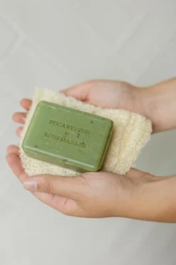 Handzeep|Gezichtsverzorging*DILLE & KAMILLE Zeep, eucalyptus & rozemarijn 150 gram